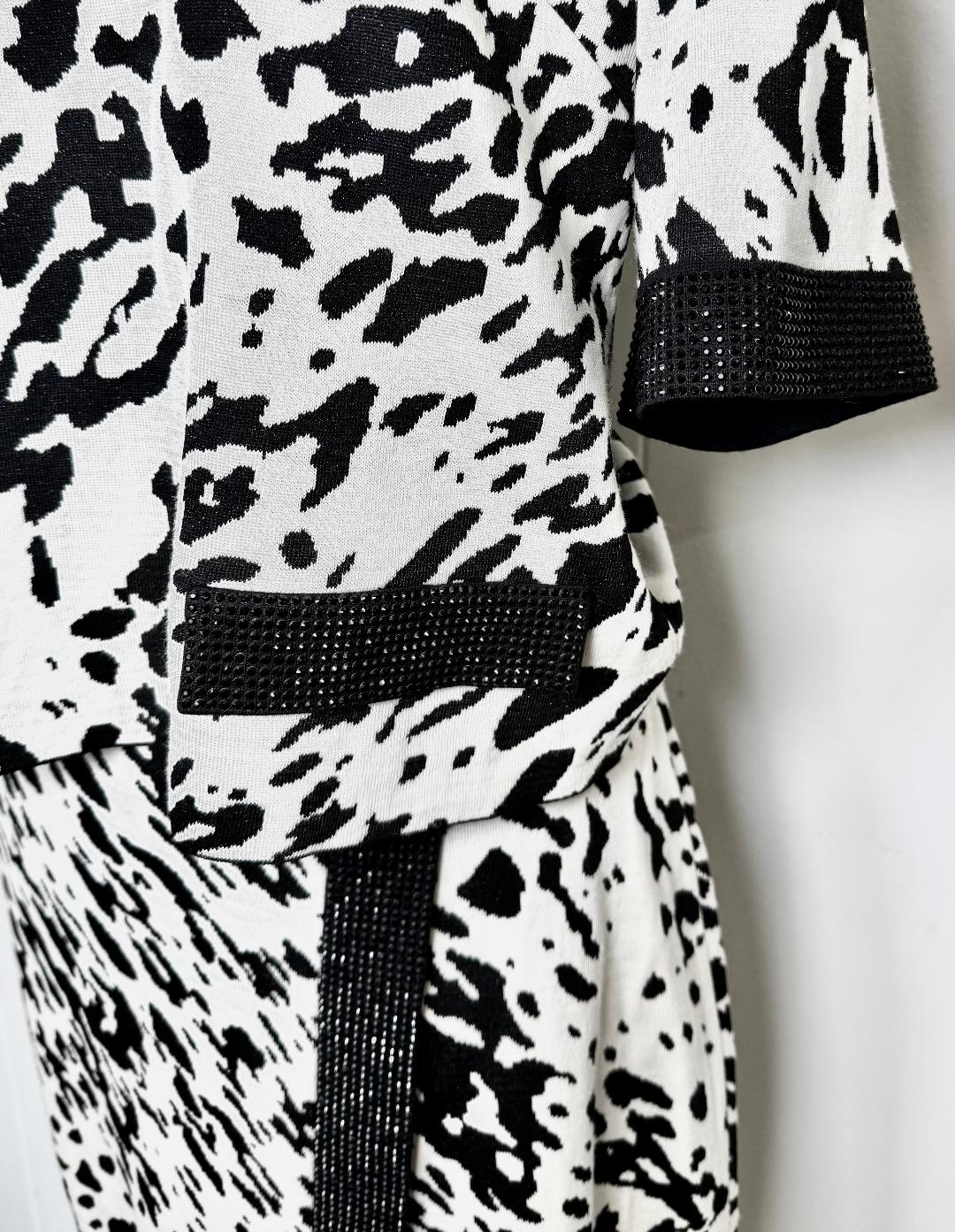 St. John Black & White Animal Print Evening Set with Paillette Accents - Size M / 10 NWT