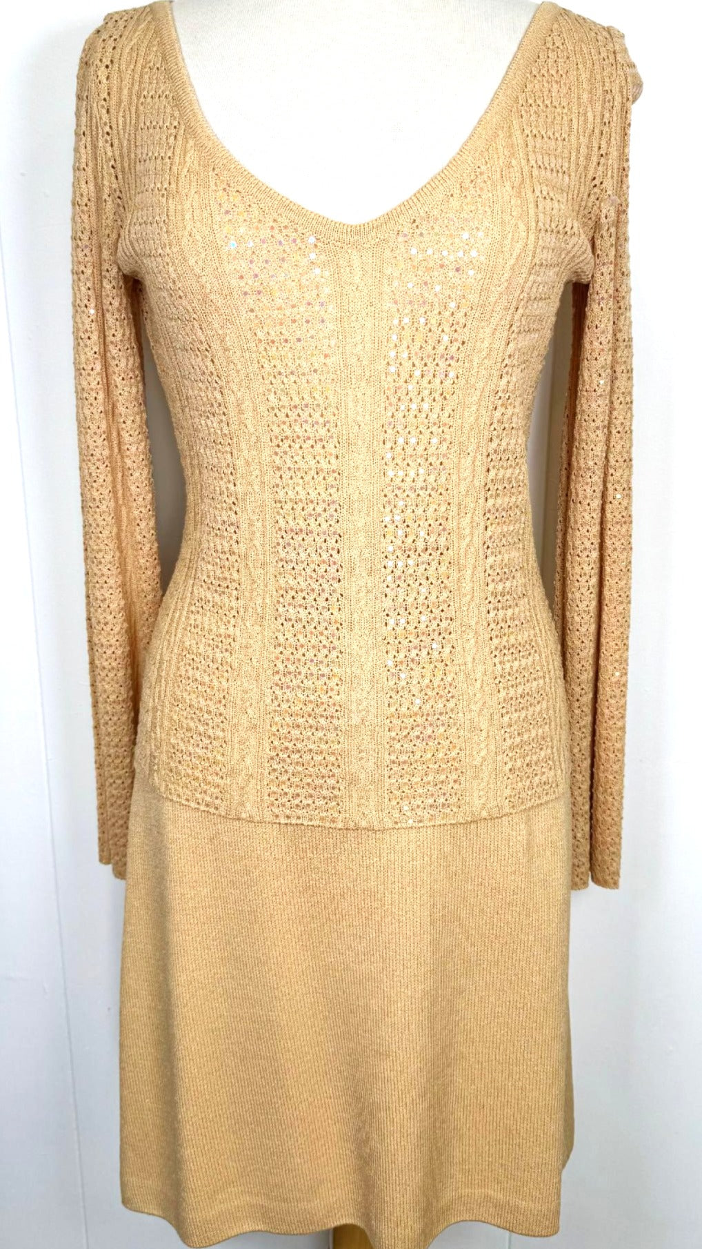 St. John Evening Yellow Santana Knit Evening Set – V-Neck Top & A-Line Skirt - Size 6