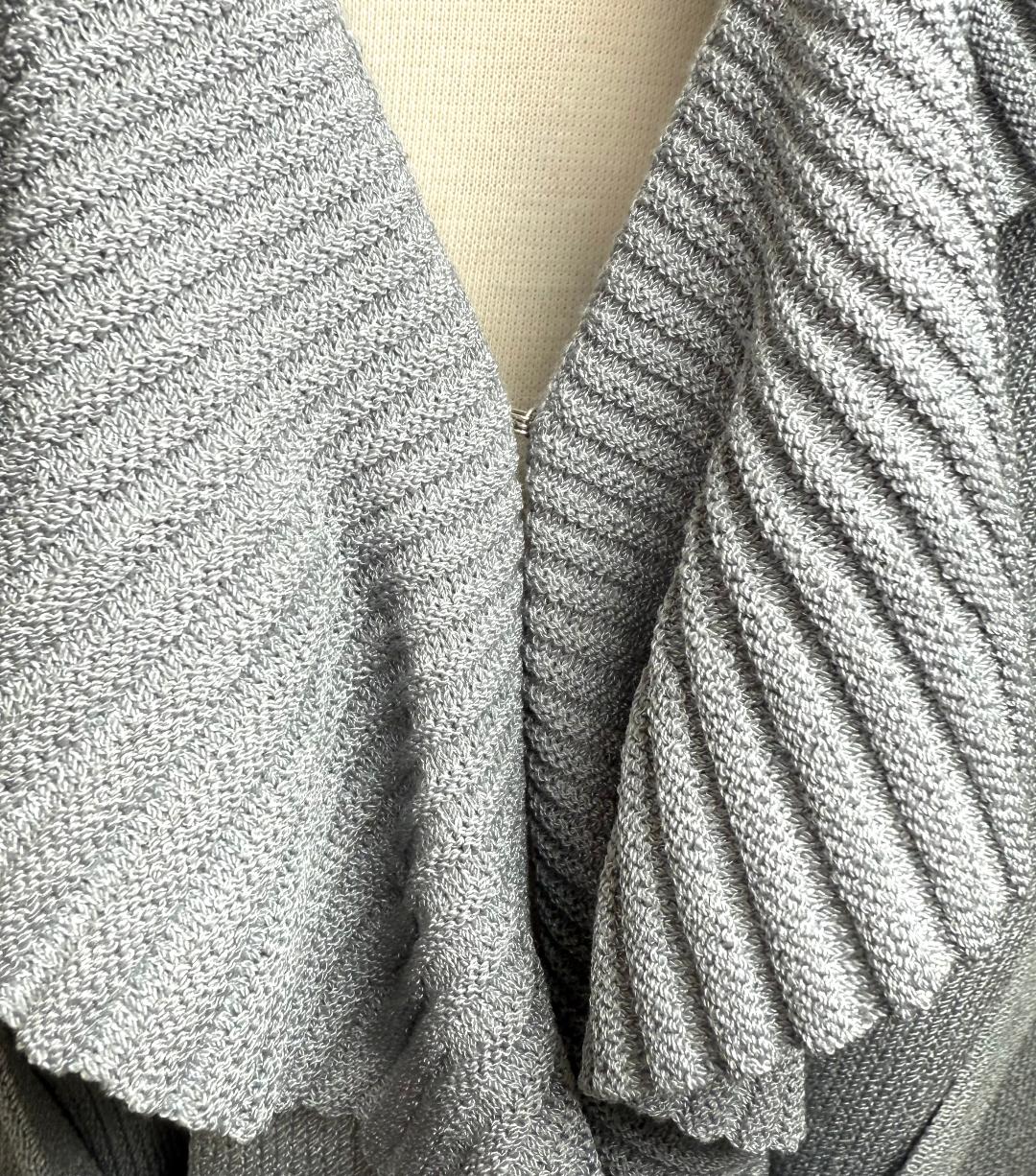 St. John Light Grey Santana Knit Ruffled Kelly Coat – Belted – Size 12