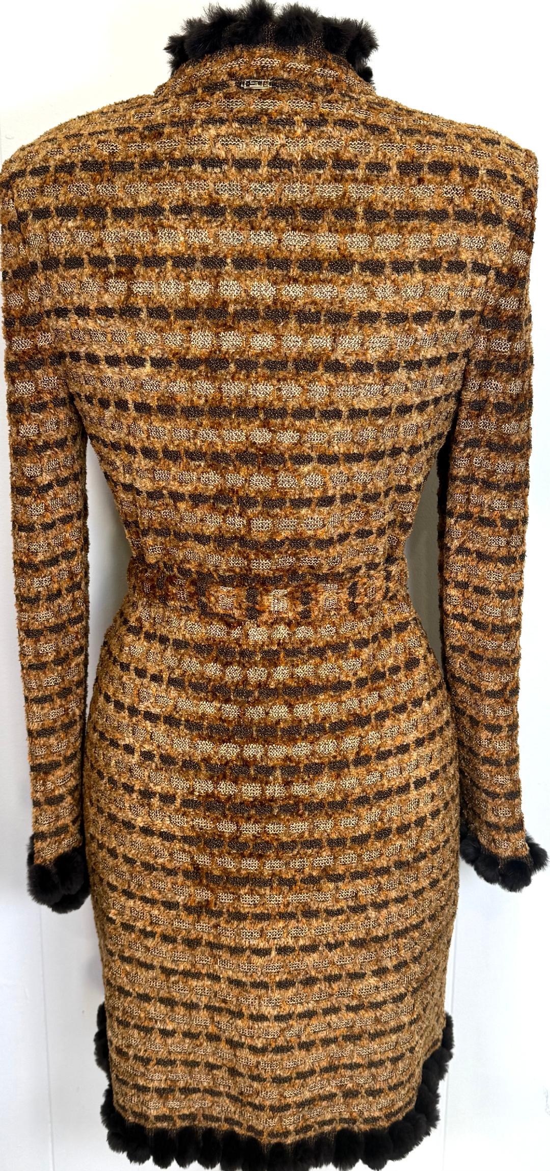 St. John Textured Wool-Blend Coat with Brown Fur Trim – Belted Open Style - Size P