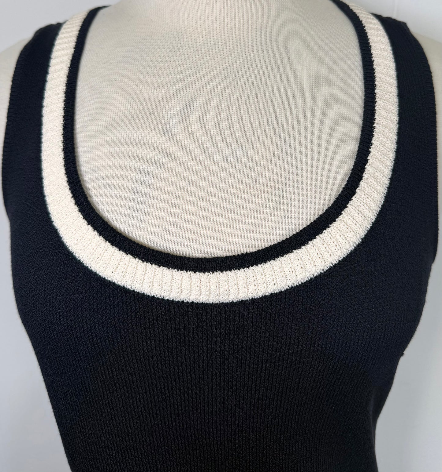 St. John Black Santana Knit Sheath Dress – White Trim – Size 6