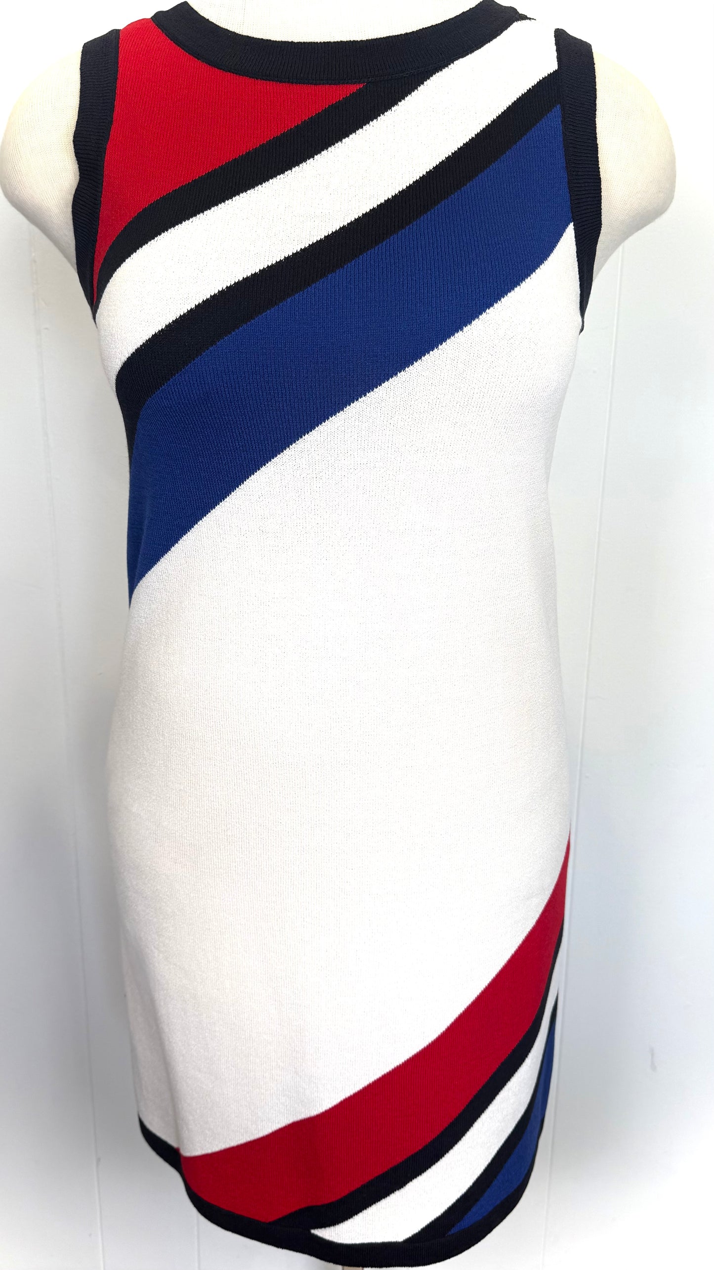 St. John White Santana Knit Sleeveless Dress – Geometric Stripe Design – Size 6