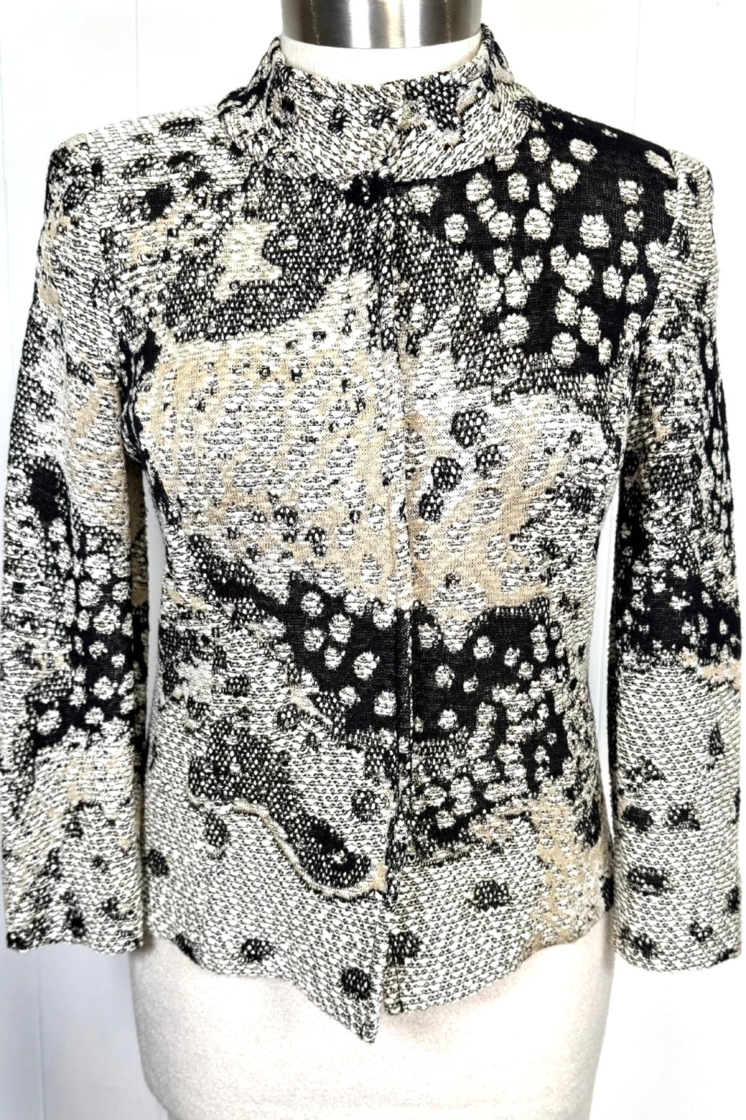 St. John Wool Blend Jacket in Black, Beige & White Abstract Pattern - Size 6