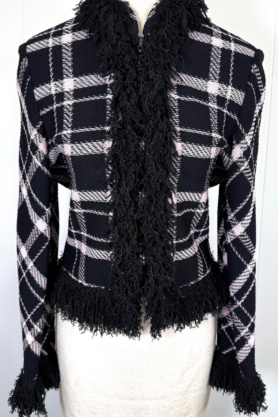 St. John Black & Pink Textured Plaid Knit Jacket – Fringe Trim & Front Zipper – Size 6