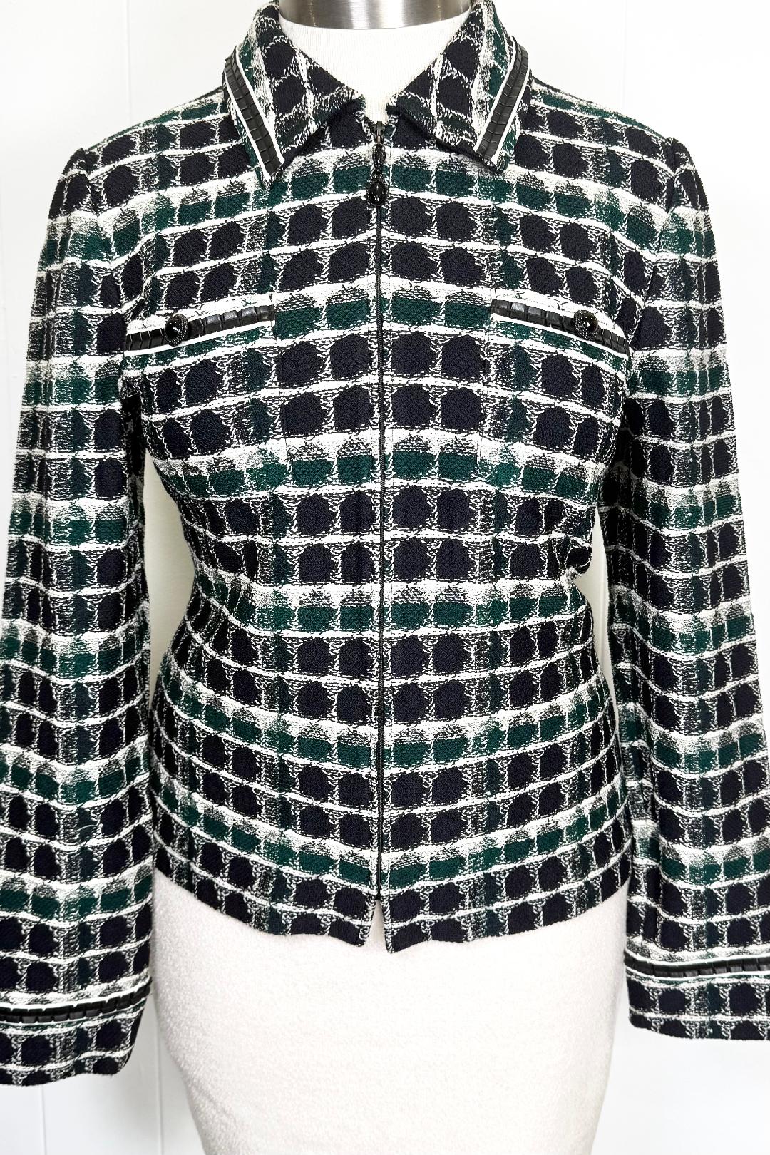 St. John Black, White & Green Textured Knit Jacket – Leather Trim & Zip Front – Size 12