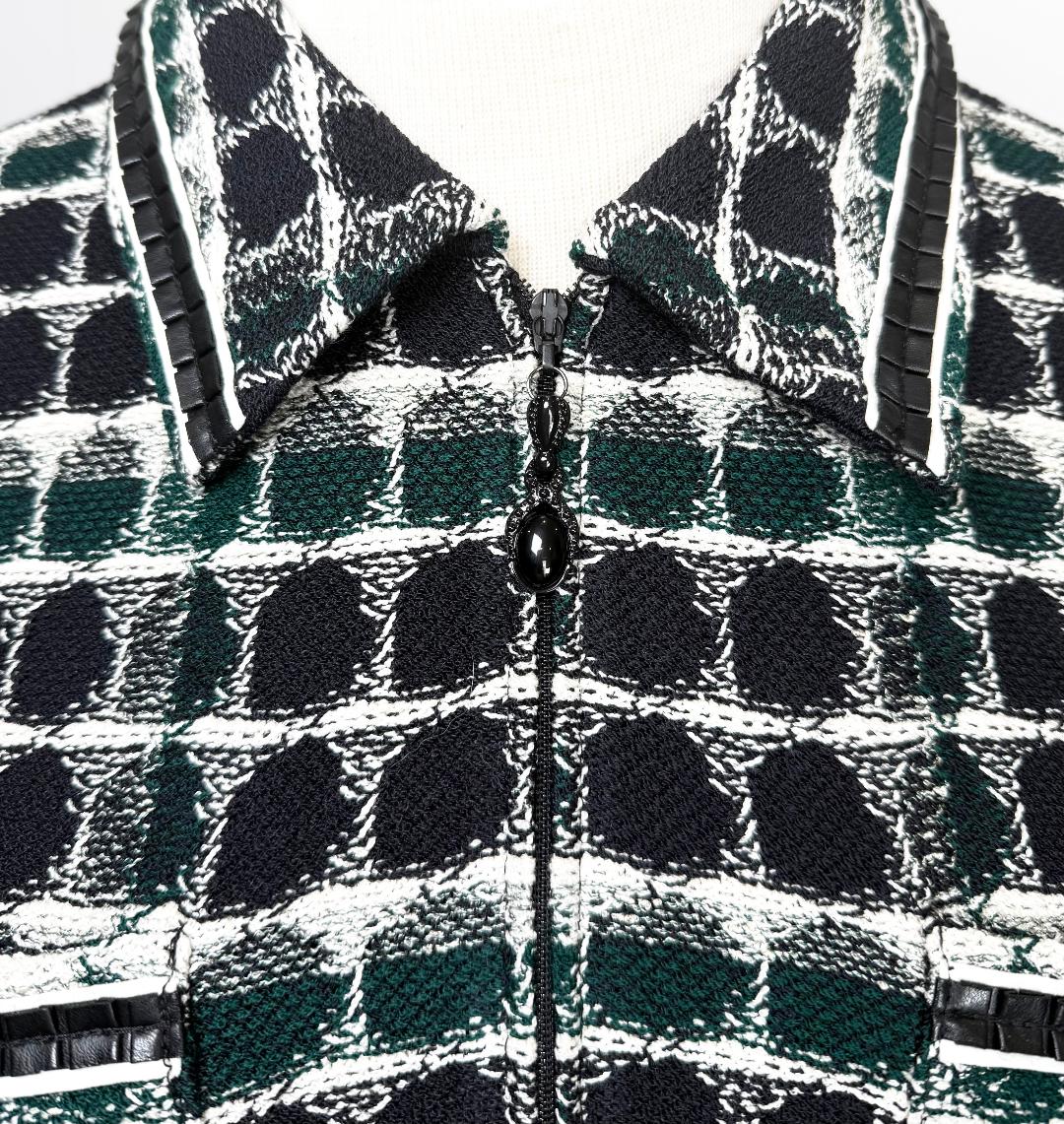 St. John Black, White & Green Textured Knit Jacket – Leather Trim & Zip Front – Size 12