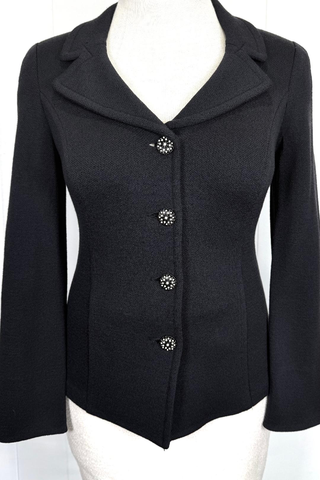 St. John Black Textured Knit Jacket – Contrast Buttons & Floral Cuff Detail – Size 6 - NWT $1,250