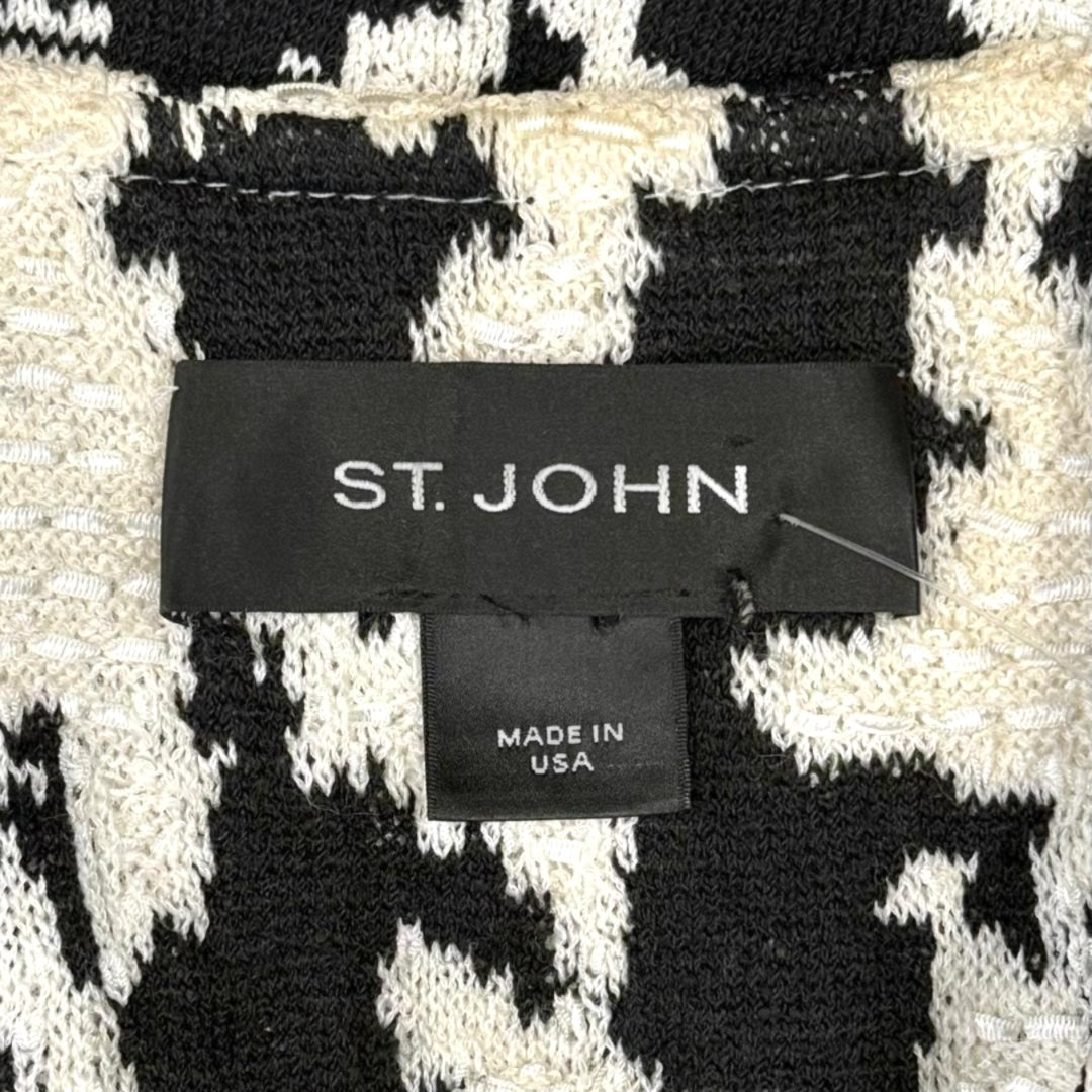 St. John Black & White Textured Santana Knit Jacket – Zip Front – Size 2