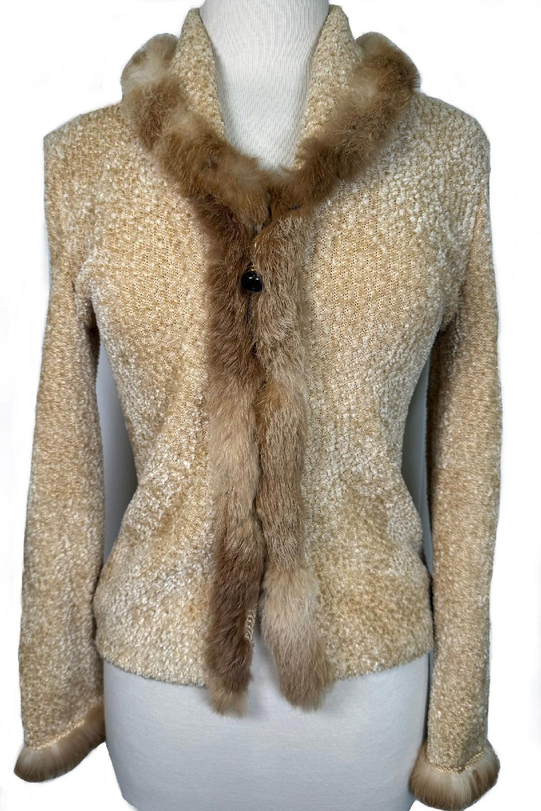 St. John Textured Knit Zip Jacket with Fur Trim – Fitted Style - Size 8