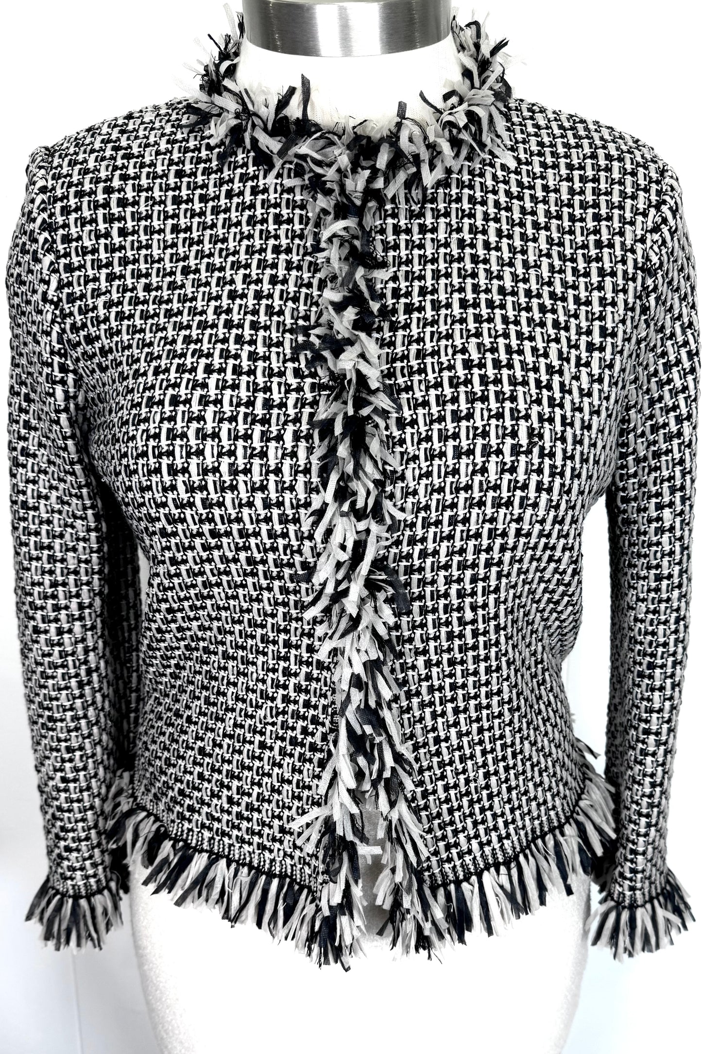 St. John Black, White & Beige Textured Knit Jacket – Eyelash Fringe Trim – Size 12