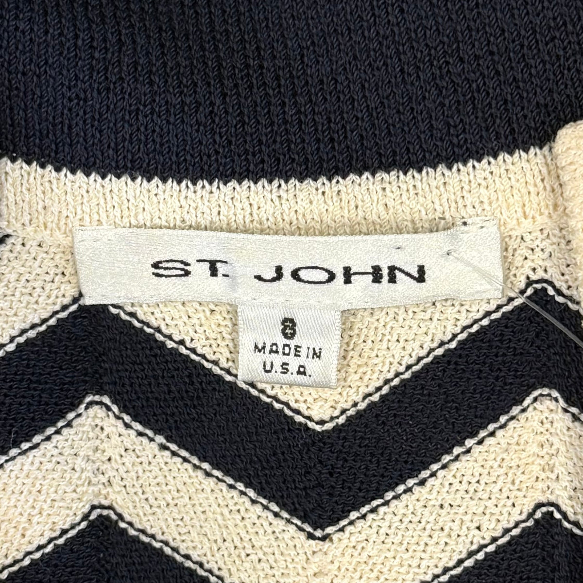 St. John Navy Santana Knit Jacket – White Design & Scalloped Hem – Size 8