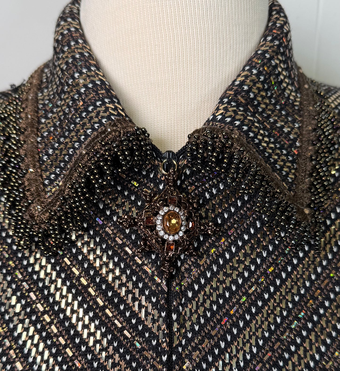 St. John Black Multi-Tone Paillettes Evening Jacket – Beaded Tassel Trim – Size 6