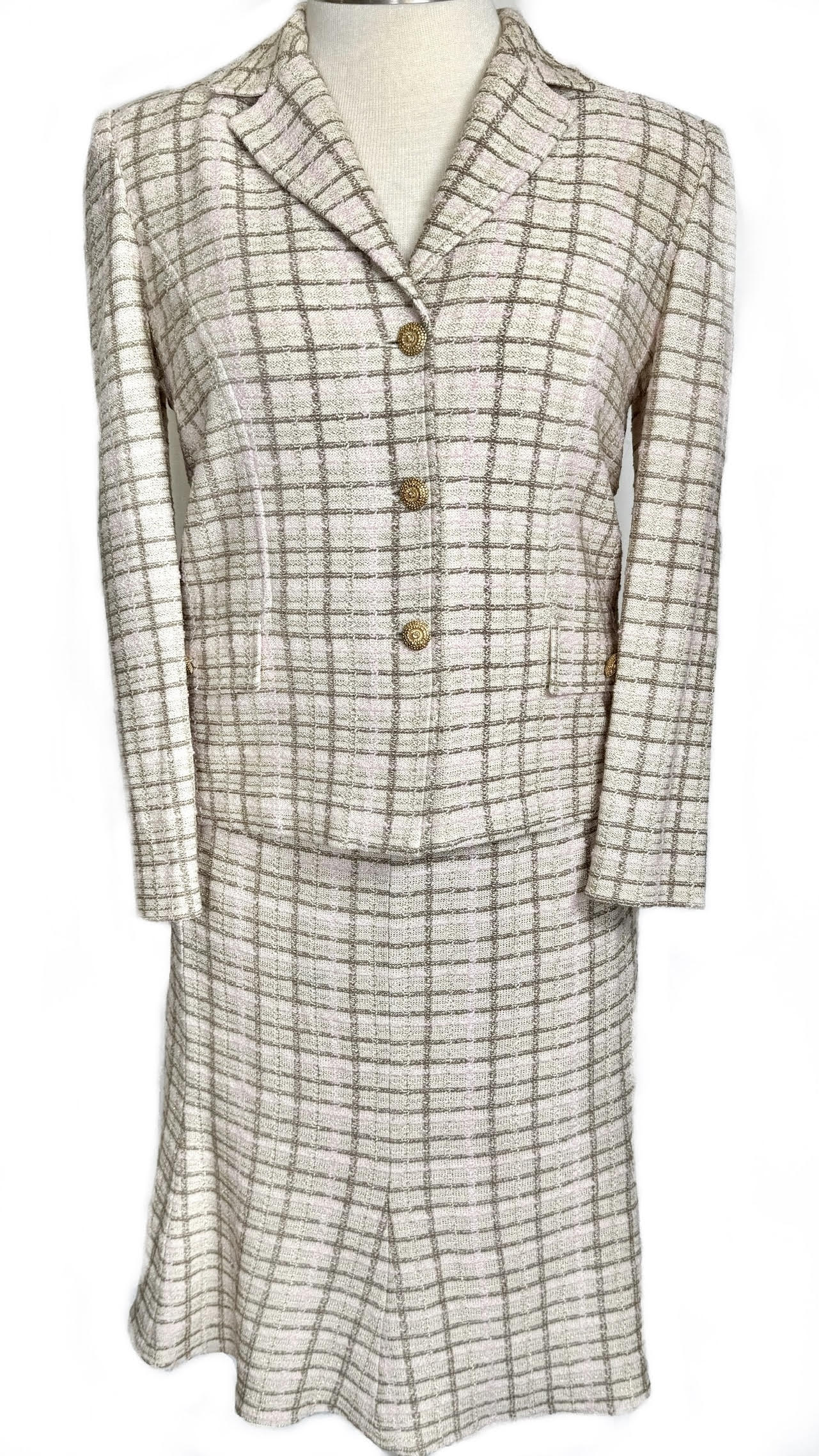 St. John Beige–Pink–Gold Plaid Santana Knit Skirt Suit – Two-Piece Textured Ensemble - Size 12