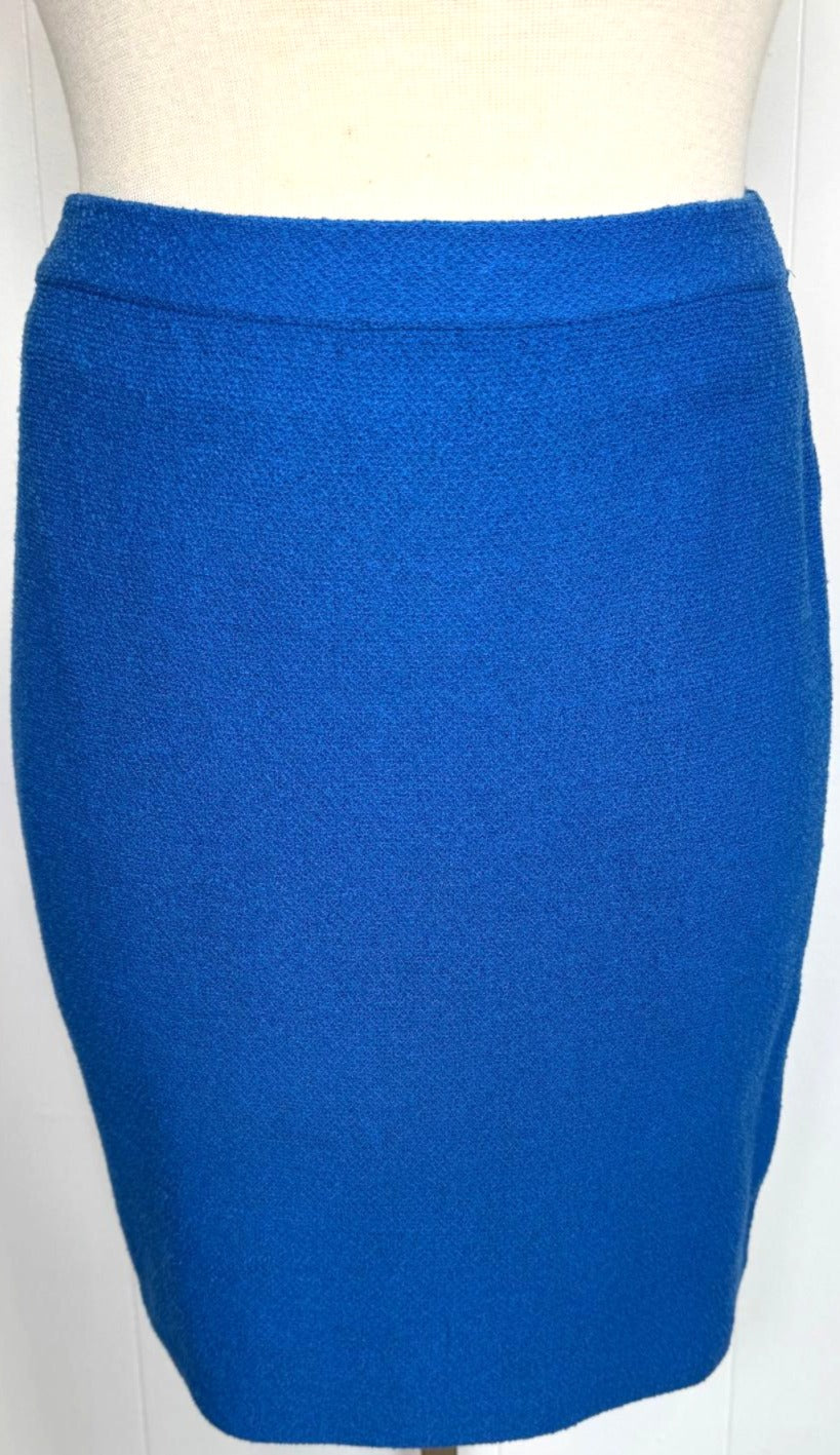 St. John Blue Textured Knit Double-Breasted Skirt Suit – Black Trim & Gold Logo Buttons - Size 10/12