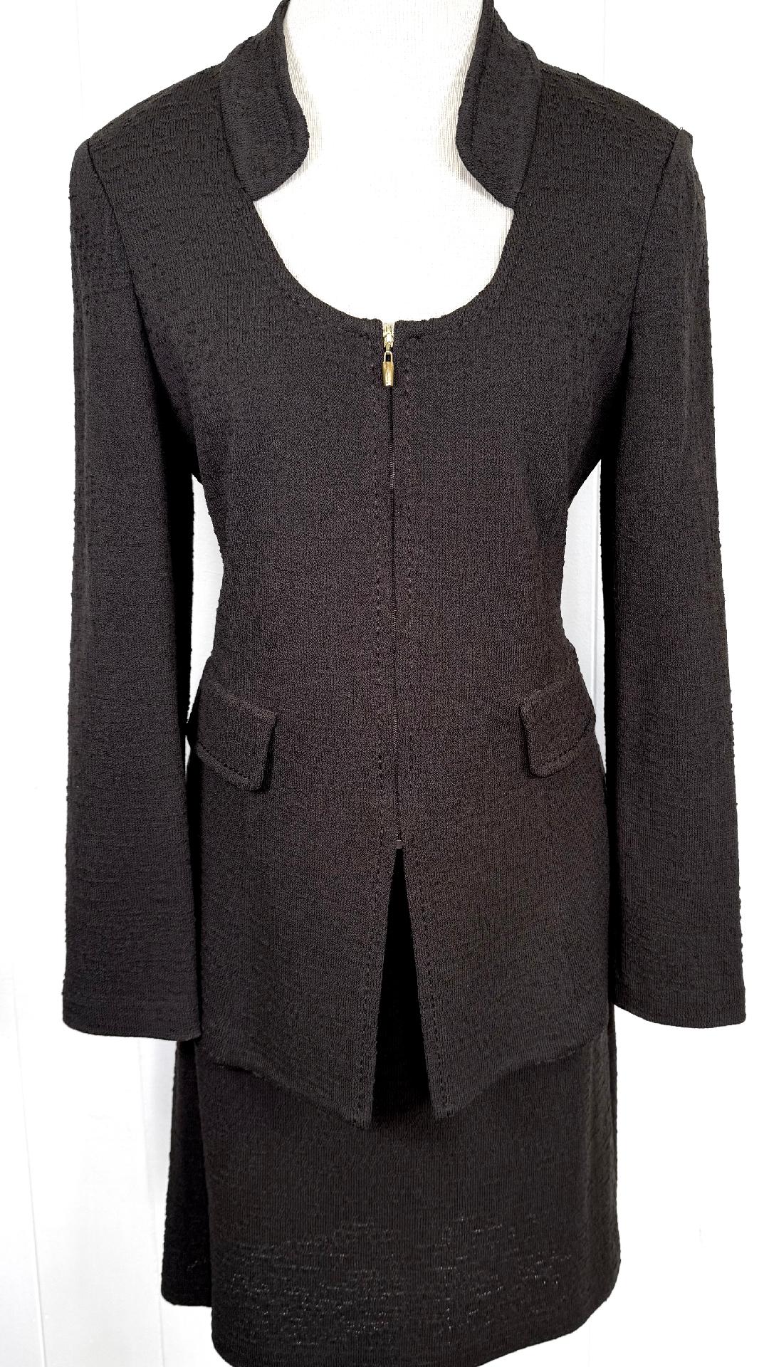 St. John Dark Brown Santana Knit Skirt Suit – Zipper Front Jacket – Size 6