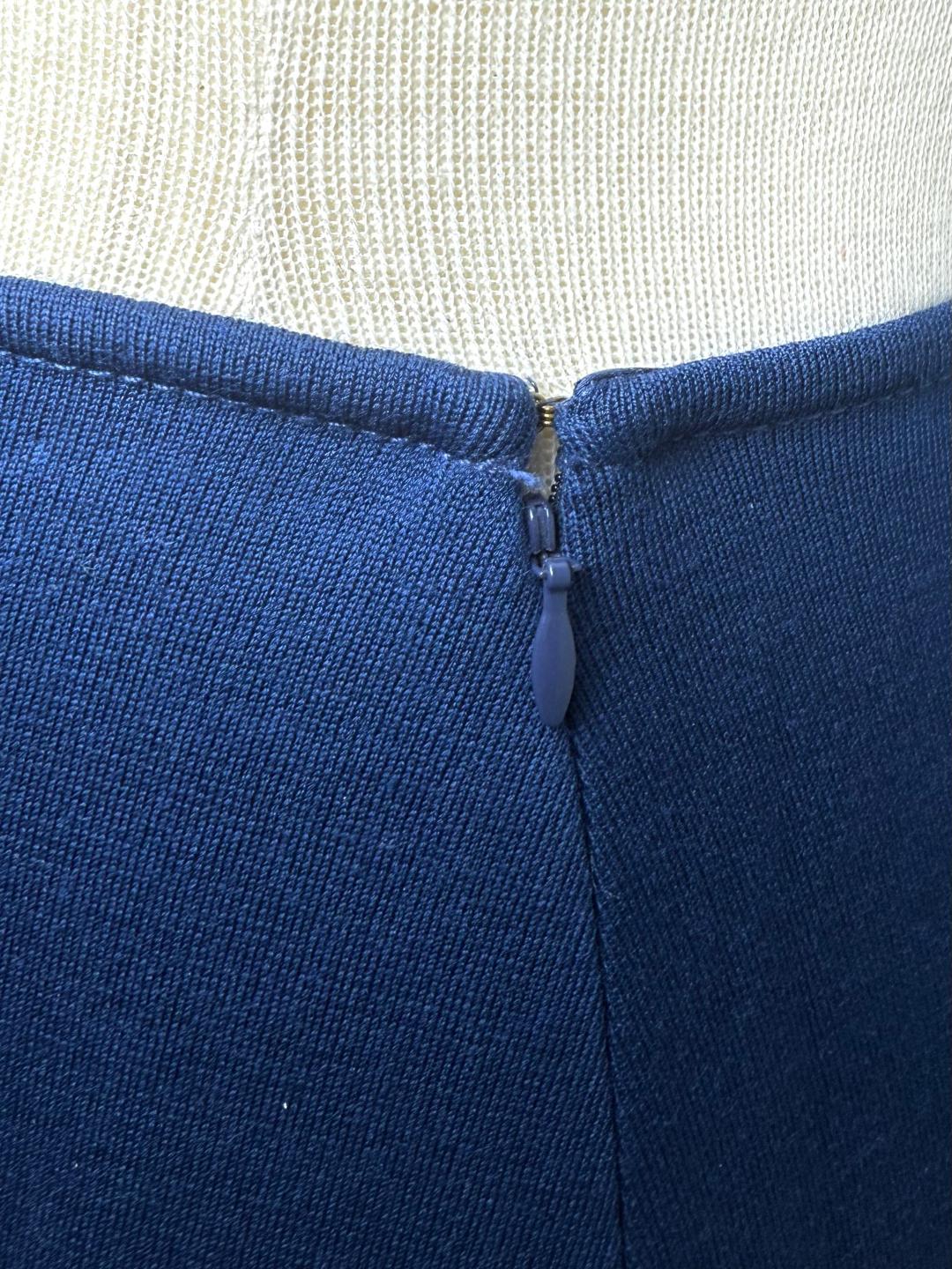 St. John Blue Wool Blend Knit Skirt Suit – Embellished Jacket – Size 6