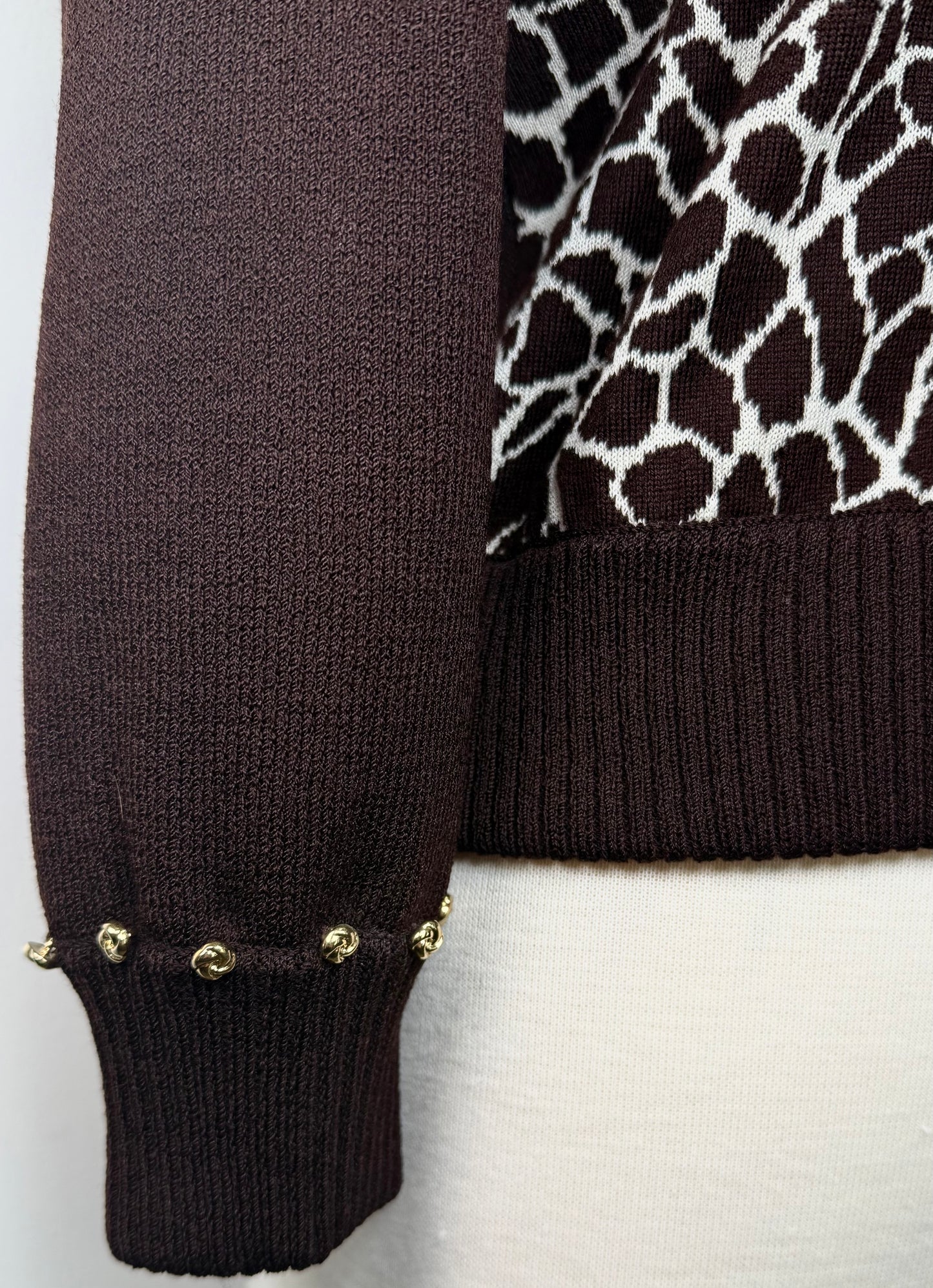 St. John Wool Blend Knit Brown and White Print Jacket & Top Set – Gold Trim & Logo Zipper Detail – Size 2 / P