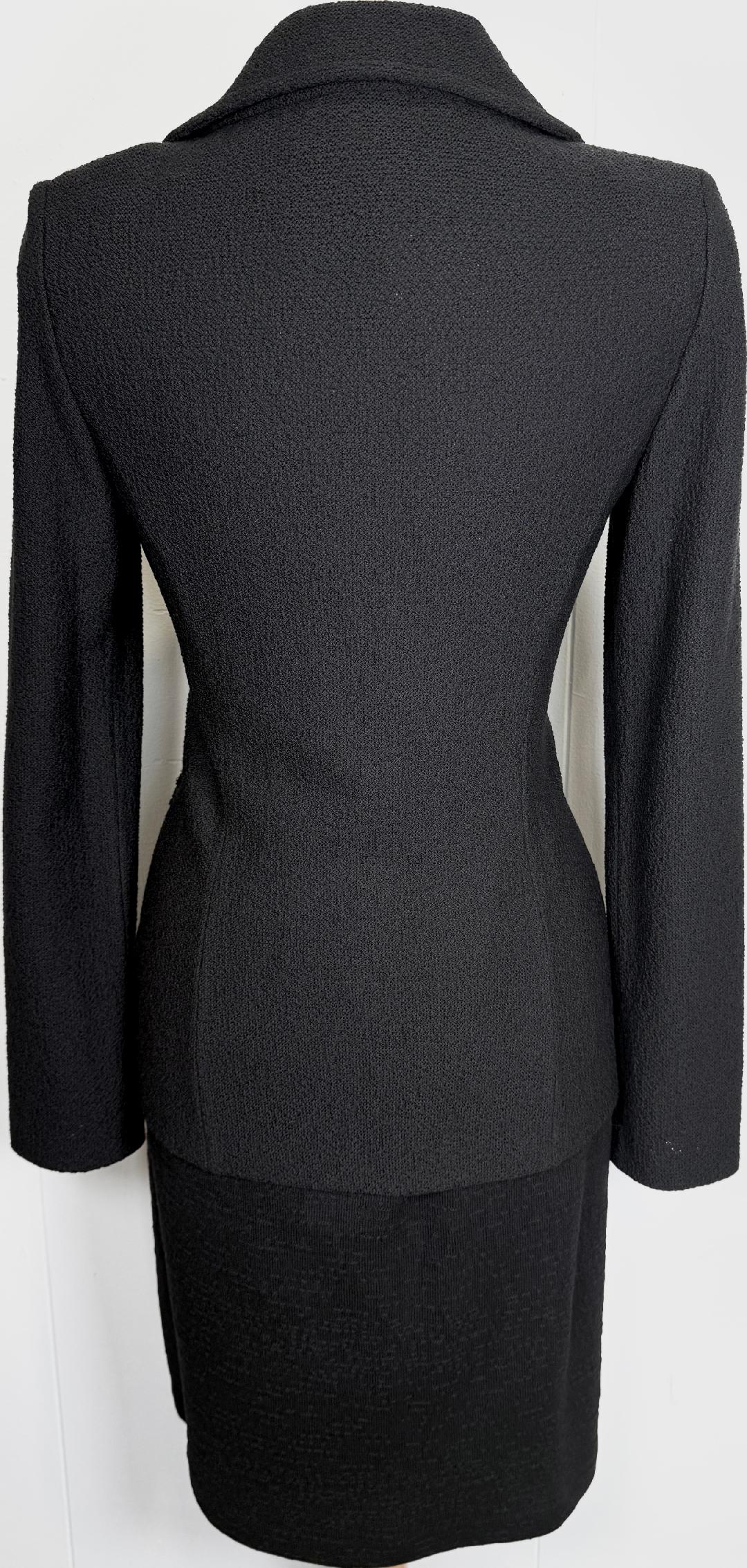 St. John Black Textured Santana Knit 2-Piece Suit – Rounded Lapel Jacket & Matching Skirt – Jacket Size 2 / Skirt Size 2 (Fits Like 4) - NWT $1,295