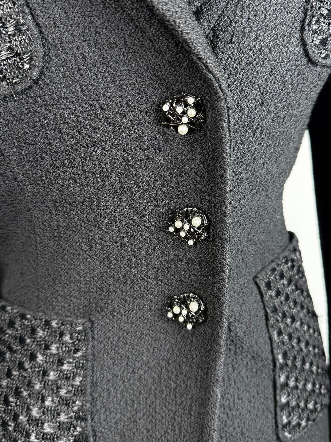 St. John Black Textured Santana Knit 2-Piece Suit – Rounded Lapel Jacket & Matching Skirt – Jacket Size 2 / Skirt Size 2 (Fits Like 4) - NWT $1,295