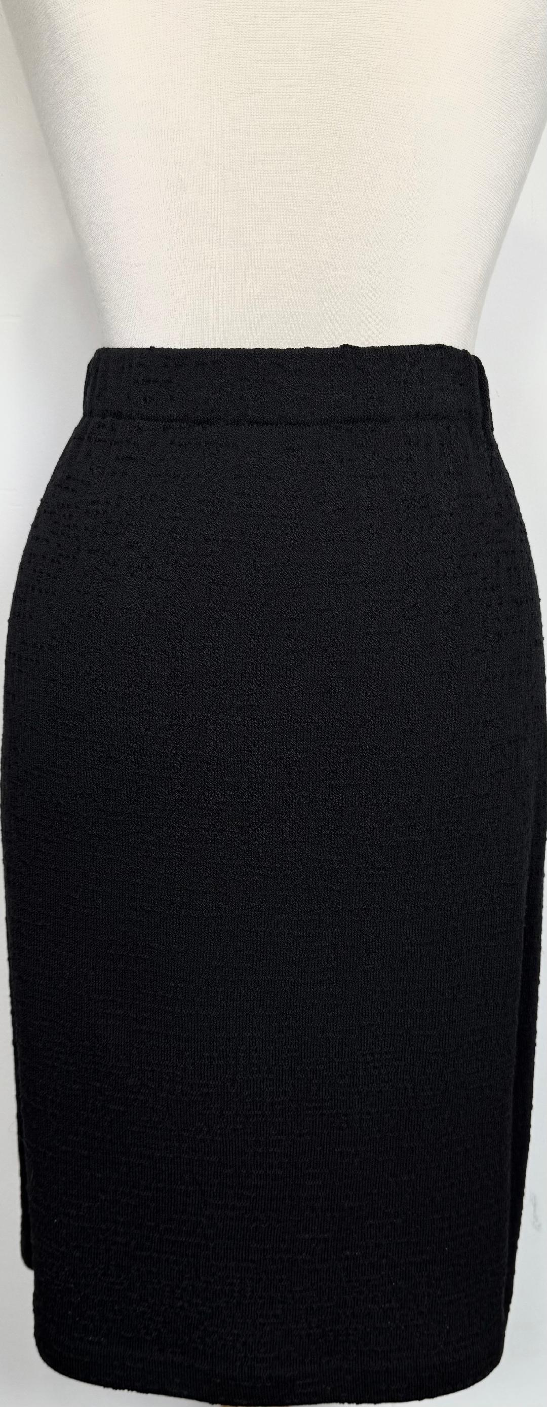 St. John Black Textured Santana Knit 2-Piece Suit – Rounded Lapel Jacket & Matching Skirt – Jacket Size 2 / Skirt Size 2 (Fits Like 4) - NWT $1,295
