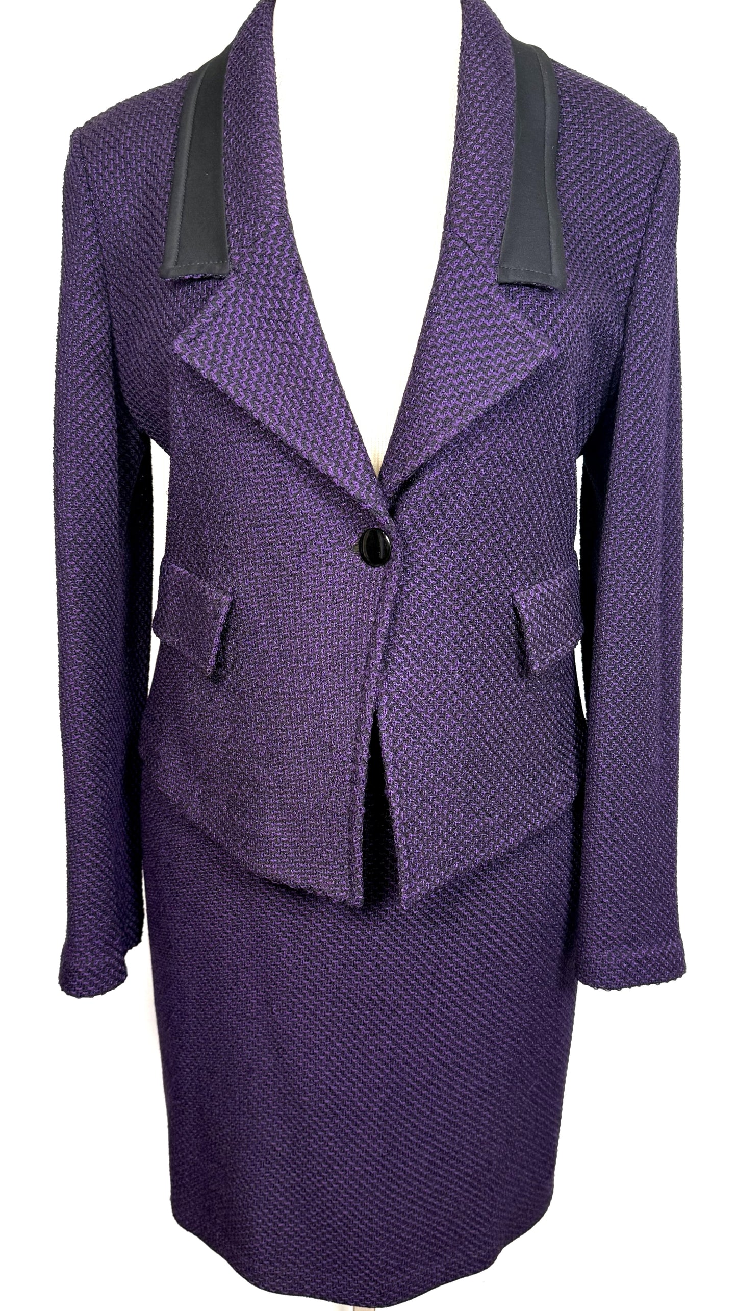 St. John Purple & Black Knit Jacket Skirt Suit – Classic Trim – Size 16
