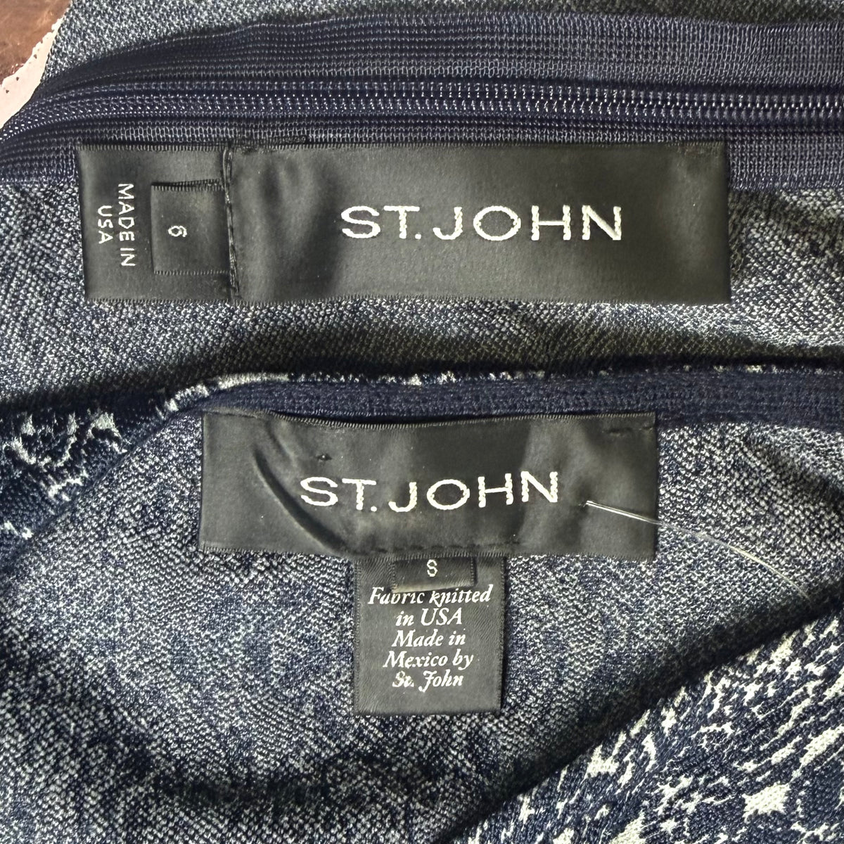 St. John Textured Print Knit Two-Piece Jacket & Dress – Silver & Navy Buttons – Size 6