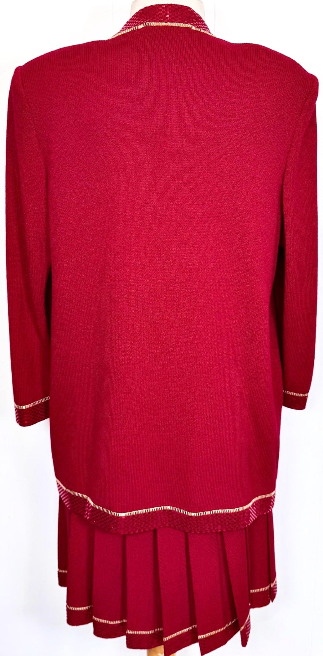 St. John Evening Red Santana Knit Skirt Suit - Gold & Red Paillettes - Size 10